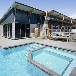 Motel House, Papamoa